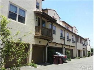 2901 W Edinger Ave, Santa Ana, CA 92704