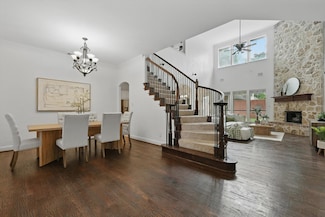 3376 Castlewood Blvd, Lewisville, TX 75077