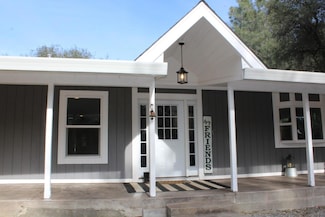 12846 Magnolia Rd, Grass Valley, CA 95949