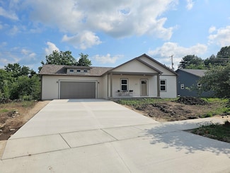 337 Sandmar Dr, Ripon, WI 54971