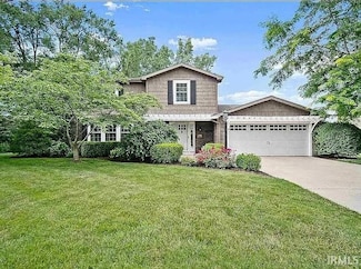 1626 Lakewood Dr, Fort Wayne, IN 46819