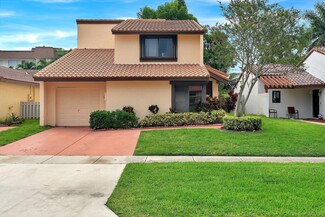 6377 Lantana Pines Dr, Lake Worth, FL 33462