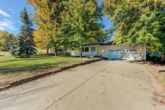 2410 W 88th St, Minneapolis, MN 55431