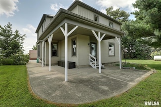 1515 E County Road 1700 N, Carthage, IL 62321
