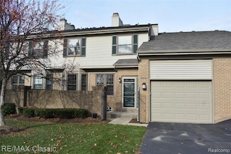 29424 Regents Pointe Unit 62, Farmington Hills, MI 48331