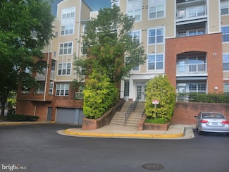 2720 Bellforest Ct Unit 107, Vienna, VA 22180