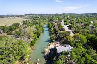 409 Ingram Loop, Ingram, TX 78025