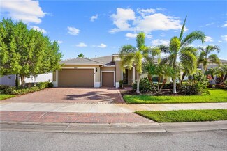 10127 SW Cypress Wood Ct, Port Saint Lucie, FL 34987