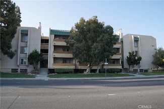 12141 Centralia St Unit 310, Lakewood, CA 90715