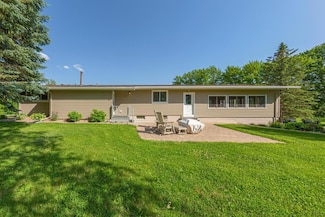 8992 Shields Lake Path, Faribault, MN 55021