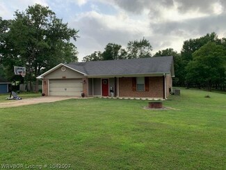 1041 Elder Branch Rd, Hackett, AR 72937