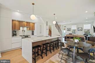 1410 C St NE, Washington, DC 20002