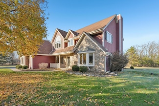 N73W26971 Kettle Cove Ln, Sussex, WI 53089