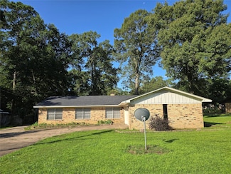 711 Wildwood Rd, Daingerfield, TX 75638