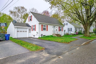 30 Ardsley Ave, South Portland, ME 04106