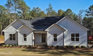 107 Lancashire Ln, Seven Lakes, NC 27376