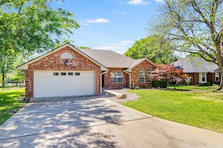 181 Cypress Point, Meadowlakes, TX 78654