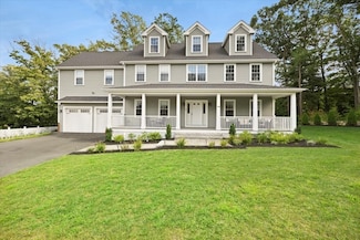103 Plantation Cir, Norwood, MA 02062