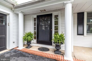21 E Franklin Ave, Pennington, NJ 08534