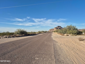 6801 Hueco Tanks Rd, Clint, TX 79836