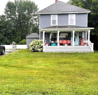 34 West St, Newport, ME 04953