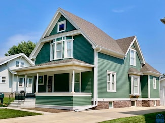 408 Sherman Ave, Cherokee, IA 51012