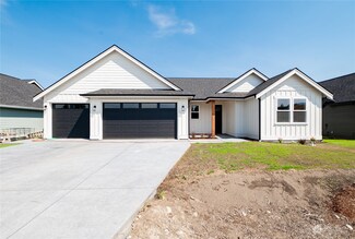 209 Brentwood Dr, Everson, WA 98276