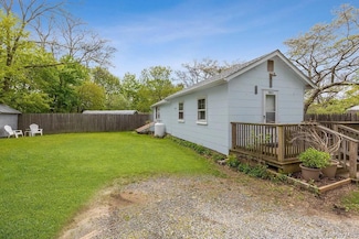 560 Pacific St, Mattituck, NY 11952