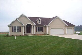 16280 W Yeasting Rd, Elmore, OH 43416
