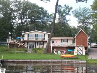 2170 Indian Lake Rd, National City, MI 48748