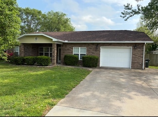 313 W Phelps Ave, Pierce City, MO 65723