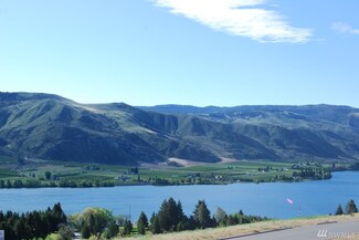 1006 Two Rivers Rd, Entiat, WA 98822