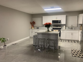 3093 Pinehurst Dr, Lake Worth, FL 33467