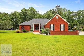 111 Oak Ridge Dr, Glennville, GA 30427