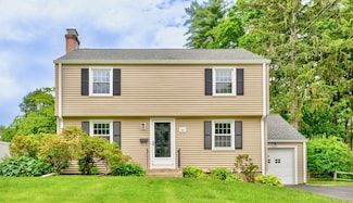 588 Fern St, West Hartford, CT 06107