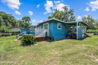 139 Depot Rd, Hawthorne, FL 32640