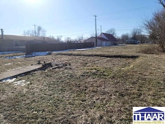 1325 S 13 1 2 St, Terre Haute, IN 47802