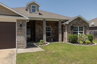 6108 SW Warrington Rd, Bentonville, AR 72713