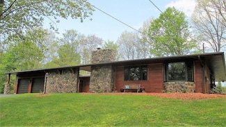 5 Wynmere Dr, Horseheads, NY 14845