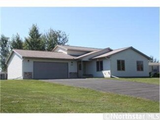 512 Main St W, Hinckley, MN 55037