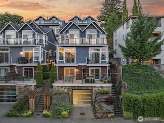 215 26th Ave E, Seattle, WA 98112