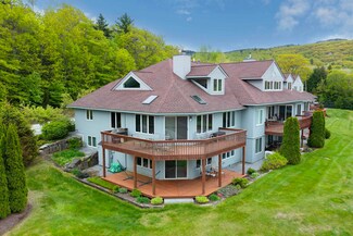 24 N Peak Village, Newbury, NH 03255