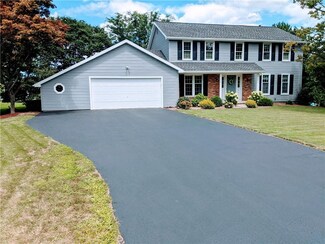 24 Highview Cir, Brockport, NY 14420