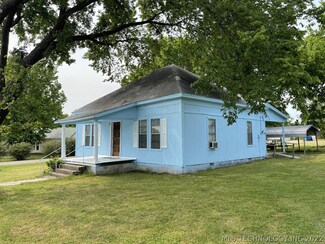 301 Cole St, McCurtain, OK 74944