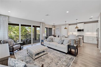 2567 Seychelles Dr Unit 205, Naples, FL 34112