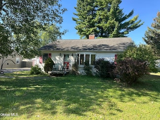 6 Memory Ln, Schenectady, NY 12304