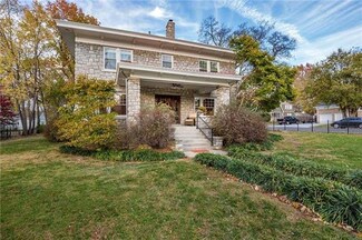 11426 E Winner Rd, Independence, MO 64052