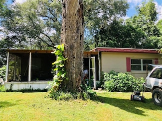 9641 NE 28th Ave, Anthony, FL 32617