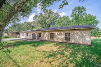 1015 Melinda Ln, Tatum, TX 75691