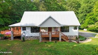6131 Happy Valley Loop, Tallassee, TN 37878